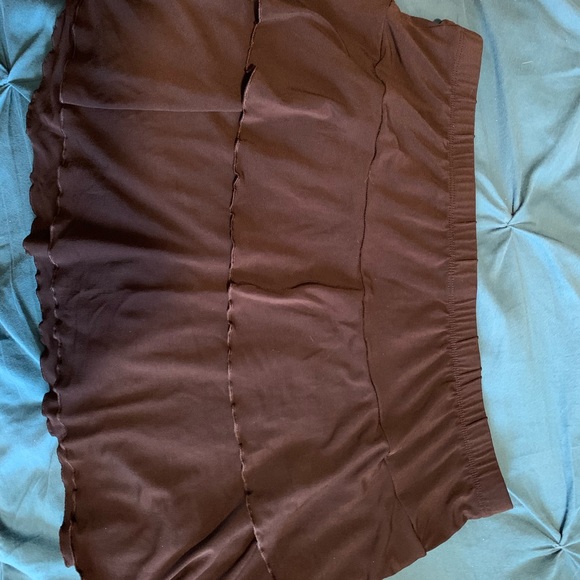 Tiered black miniskirt - Picture 4 of 4